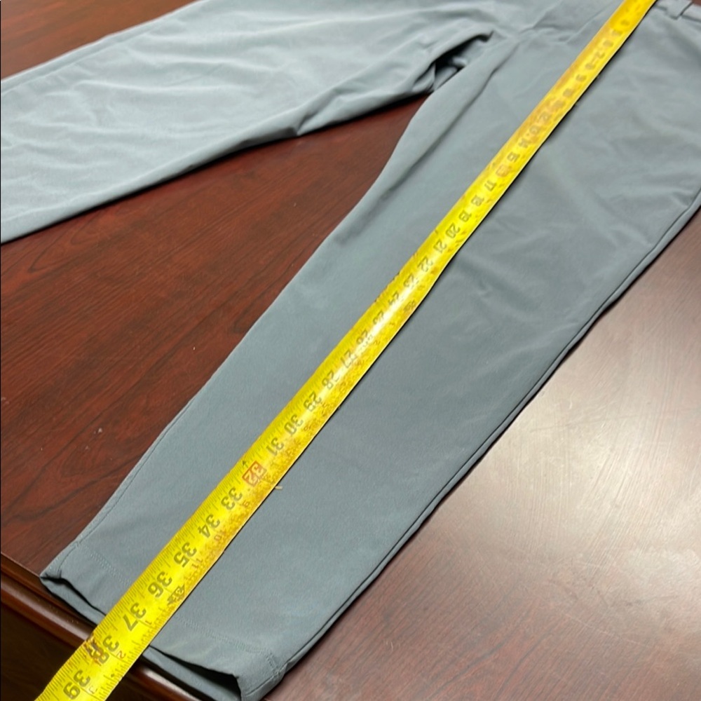 lululemon athletica Pants - Picture 5 of 8